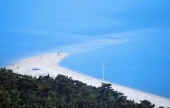 <b>将阵地从近海转移至深近海</b>